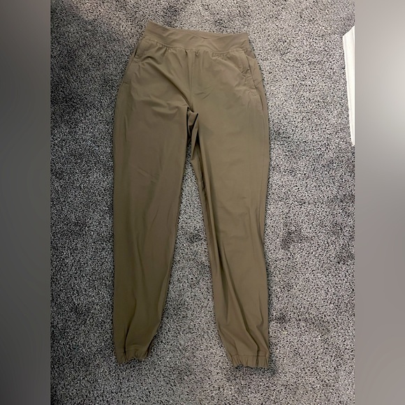 Lululemon Adapted State High-Rise Jogger - Picture 4 of 8